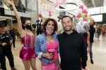 Amstelveen 27 mei 2021
Opening Yoyo tea bar van Rachel Hazes in winkelcentrum Amstelveen.
Andre Hazes zijn vriendinSarah v Soelen en haar ouders zijn ook aanwezig. Wi van yoyo