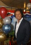 Nijkerk 22 mei 2021
Rene le Blanc overhandigt Johan Vlemmix award voor uitbrengen 175 cd 's