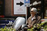 Amsterdam 4 juni 2021
Ron Brandsteder op zijn motor in Amsterdam zuid
