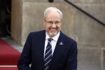 Amsterdam 4 juni 2021
Prins Bernhard Cultuur prijzen in paleis op de dam .
Prinses Beatrix rijkt ze uit. Hofmaarschalk Sjoert Klein Schiphorst