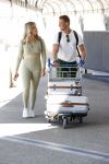 Schiphol 31 mei 2021
Ferry Doedens en Stephanie Tency vertrekken voor een tv programma naar Curacao.