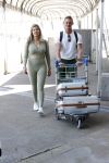 Schiphol 31 mei 2021
Ferry Doedens en Stephanie Tency vertrekken voor een tv programma naar Curacao.