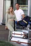 Schiphol 31 mei 2021
Ferry Doedens en Stephanie Tency vertrekken voor een tv programma naar Curacao.