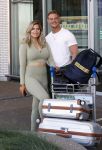 Schiphol 31 mei 2021
Ferry Doedens en Stephanie Tency vertrekken voor een tv programma naar Curacao.