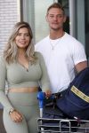 Schiphol 31 mei 2021
Ferry Doedens en Stephanie Tency vertrekken voor een tv programma naar Curacao.