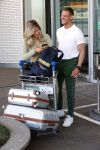 Schiphol 31 mei 2021
Ferry Doedens en Stephanie Tency vertrekken voor een tv programma naar Curacao.