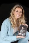 Amsterdam 26 mei 2021
Susan Smit met haar nieuwe roman de heks van Limbricht.