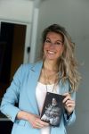 Amsterdam 26 mei 2021
Susan Smit met haar nieuwe roman de heks van Limbricht.