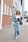 Amsterdam 26 mei 2021
Susan Smit met haar nieuwe roman de heks van Limbricht.