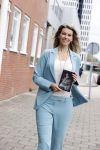 Amsterdam 26 mei 2021
Susan Smit met haar nieuwe roman de heks van Limbricht.