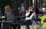 Amsterdam 20 mei 2021
Suzanne Klemann met partner Minka Mooren op de cornelis schuytstraat
