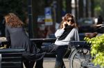 Amsterdam 20 mei 2021
Suzanne Klemann met partner Minka Mooren op de cornelis schuytstraat