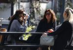 Amsterdam 20 mei 2021
Suzanne Klemann met partner Minka Mooren op de cornelis schuytstraat