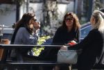 Amsterdam 20 mei 2021
Suzanne Klemann met partner Minka Mooren op de cornelis schuytstraat
