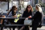 Amsterdam 20 mei 2021
Suzanne Klemann met partner Minka Mooren op de cornelis schuytstraat