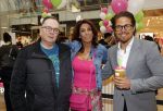 Amstelveen 27 mei 2021
Opening Yoyo tea bar van Rachel Hazes in winkelcentrum Amstelveen.
Andre Hazes zijn vriendinSarah v Soelen en haar ouders zijn ook aanwezig. Theo Hazes