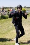 Teuge 1  juni 2021
Thomas v d Vlugt presenteert zijn boek door uit een vleigtuig te springen met een parachute.