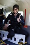 Teuge 1  juni 2021
Thomas v d Vlugt presenteert zijn boek door uit een vleigtuig te springen met een parachute.