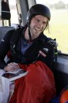 Teuge 1  juni 2021
Thomas v d Vlugt presenteert zijn boek door uit een vleigtuig te springen met een parachute.