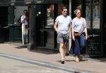 Amsterdam 17 juni 2021
Twan Huys met zijn vrouw in het centrum van Amsterdam