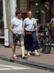 Amsterdam 17 juni 2021
Twan Huys met zijn vrouw in het centrum van Amsterdam