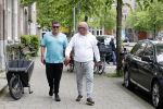 Amsterdam 29 mei 2021
Wolter Kroes en kennis Richard lopend door Amsterdam zuid.