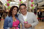 Amstelveen 27 mei 2021
Opening Yoyo tea bar van Rachel Hazes in winkelcentrum Amstelveen.
Andre Hazes zijn vriendinSarah v Soelen en haar ouders zijn ook aanwezig. Won Yip en rachel