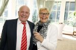 Den Haag 9 juni 202
Erica Terpstra krijgt een belangrijke onderscheiding uit handen van de Japanse Ambassadeur . Alles speelde zich af op de Japanse Ambassade in Den Haag. Ada Kok met haar man Mat