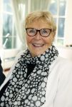 Den Haag 9 juni 202
Erica Terpstra krijgt een belangrijke onderscheiding uit handen van de Japanse Ambassadeur . Alles speelde zich af op de Japanse Ambassade in Den Haag. Ada Kok met haar man Mat