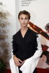 Amsterdam 4 juni 2022
Premiere Nationaal ballet in de stopera.
Alejandro Zwartendijk MET ...