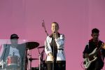 Den Haag 11 juni 2022
Zangeres Anouk Teeuwe trouwt met haar verloofde Dominique Schemmekes op het podium tijdens haar concert op het Malieveld.