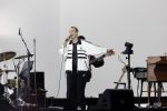Den Haag 11 juni 2022
Zangeres Anouk Teeuwe trouwt met haar verloofde Dominique Schemmekes op het podium tijdens haar concert op het Malieveld.
