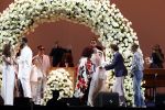 Den Haag 11 juni 2022
Zangeres Anouk Teeuwe trouwt met haar verloofde Dominique Schemmekes op het podium tijdens haar concert op het Malieveld.