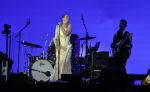 Den Haag 11 juni 2022
Zangeres Anouk Teeuwe trouwt met haar verloofde Dominique Schemmekes op het podium tijdens haar concert op het Malieveld.