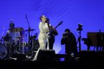 Den Haag 11 juni 2022
Zangeres Anouk Teeuwe trouwt met haar verloofde Dominique Schemmekes op het podium tijdens haar concert op het Malieveld.