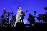 Den Haag 11 juni 2022
Zangeres Anouk Teeuwe trouwt met haar verloofde Dominique Schemmekes op het podium tijdens haar concert op het Malieveld.