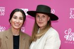Huizen 25 mei 2022
Feestje ivm de nieuwe TLC serie van Louisa en Rowan op z'n Gooisch. Louisa Janssen en haar man Rowan . Demi wilkes