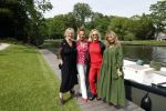 Nieuwersluis 18 mei 2022
Presentatie weekblad Margriet met de Dolly Dots als hoofdredakteur. Aanwezig Angela Groothuizen Esther Oosterbeek Angela Kramers en Anita Heilker.
Het event was bij Flora batava.