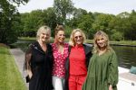 Nieuwersluis 18 mei 2022
Presentatie weekblad Margriet met de Dolly Dots als hoofdredakteur. Aanwezig Angela Groothuizen Esther Oosterbeek Angela Kramers en Anita Heilker.
Het event was bij Flora batava.