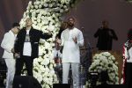 Den Haag 11 juni 2022
Zangeres Anouk Teeuwe trouwt met haar verloofde Dominique Schemmekes op het podium tijdens haar concert op het Malieveld.