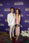 Amsterdam 30 mei 2022
Premiere Marokkaanse bruiloft in Tuschinski met oa als castleden Samouya Ahouaoui Walid Benmbarek Pip Pellens Liza Sips en Nabil Aouled Ayad in tuschinski. Dorian Bindels en Bertrie Wierenga