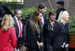 Laren 2 juni 2022
Begrafenis / dienst van Willibrord Frequin in de Sint Jansbasiliek in Laren . Eefje Borstlap en Dorien Ouborg