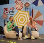 Vijfhuizen, 21 Mei 2022
25 jaar Libelle Zomerweek
met o.a. Martien Meiland, Erica Meiland, presentatrice Ebru Umar