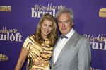 Amsterdam 30 mei 2022
Premiere Marokkaanse bruiloft in Tuschinski met oa als castleden Samouya Ahouaoui Walid Benmbarek Pip Pellens Liza Sips en Nabil Aouled Ayad in tuschinski. Euvgenia Parakhina met man Jeroen Jorna