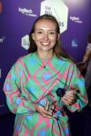 Amsterdam 25 mei 2022
Eva Hermans Kroot en haar man bij de social awards uitreiking. Eva heet op instagram Longeneslijk . Op 22 jarige leeftijd is bij haar longkanker geconstateerd.