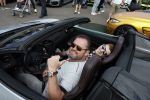 Zandvoort 18 mei 2022
Frans Duijts en andere manne rijden met hun mooie auto voor stichting zorgeloos kind op circuitpark Zandvoort. Frans rijdt in een McLaren cabrio