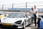 Zandvoort 18 mei 2022
Frans Duijts en andere manne rijden met hun mooie auto voor stichting zorgeloos kind op circuitpark Zandvoort. Frans rijdt in een McLaren cabrio