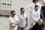 Zandvoort 18 mei 2022
Frans Duijts en andere manne rijden met hun mooie auto voor stichting zorgeloos kind op circuitpark Zandvoort. Frans rijdt in een McLaren cabrio