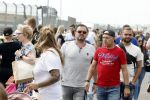 Zandvoort 18 mei 2022
Frans Duijts en andere manne rijden met hun mooie auto voor stichting zorgeloos kind op circuitpark Zandvoort. Frans rijdt in een McLaren cabrio