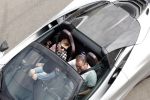 Zandvoort 18 mei 2022
Frans Duijts en andere manne rijden met hun mooie auto voor stichting zorgeloos kind op circuitpark Zandvoort. Frans rijdt in een McLaren cabrio